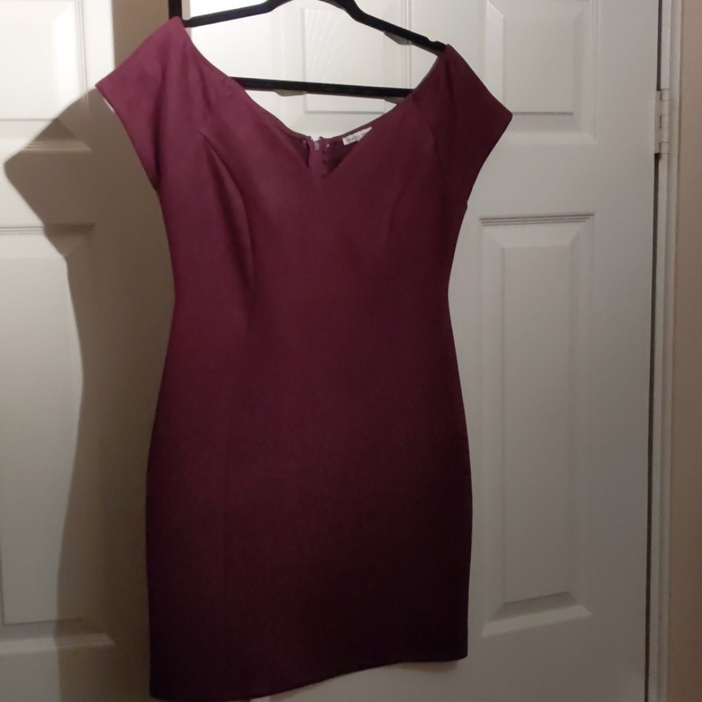 CHARLOTTE RUSSE OFF THE SHOULDER MAROON DRESS